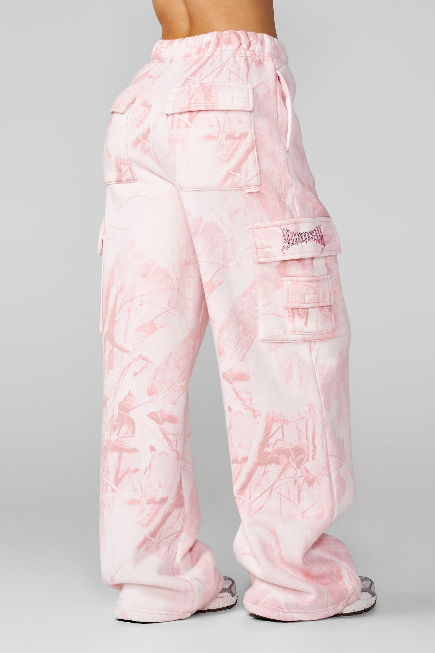W2230 - Camo Cargo Joggers